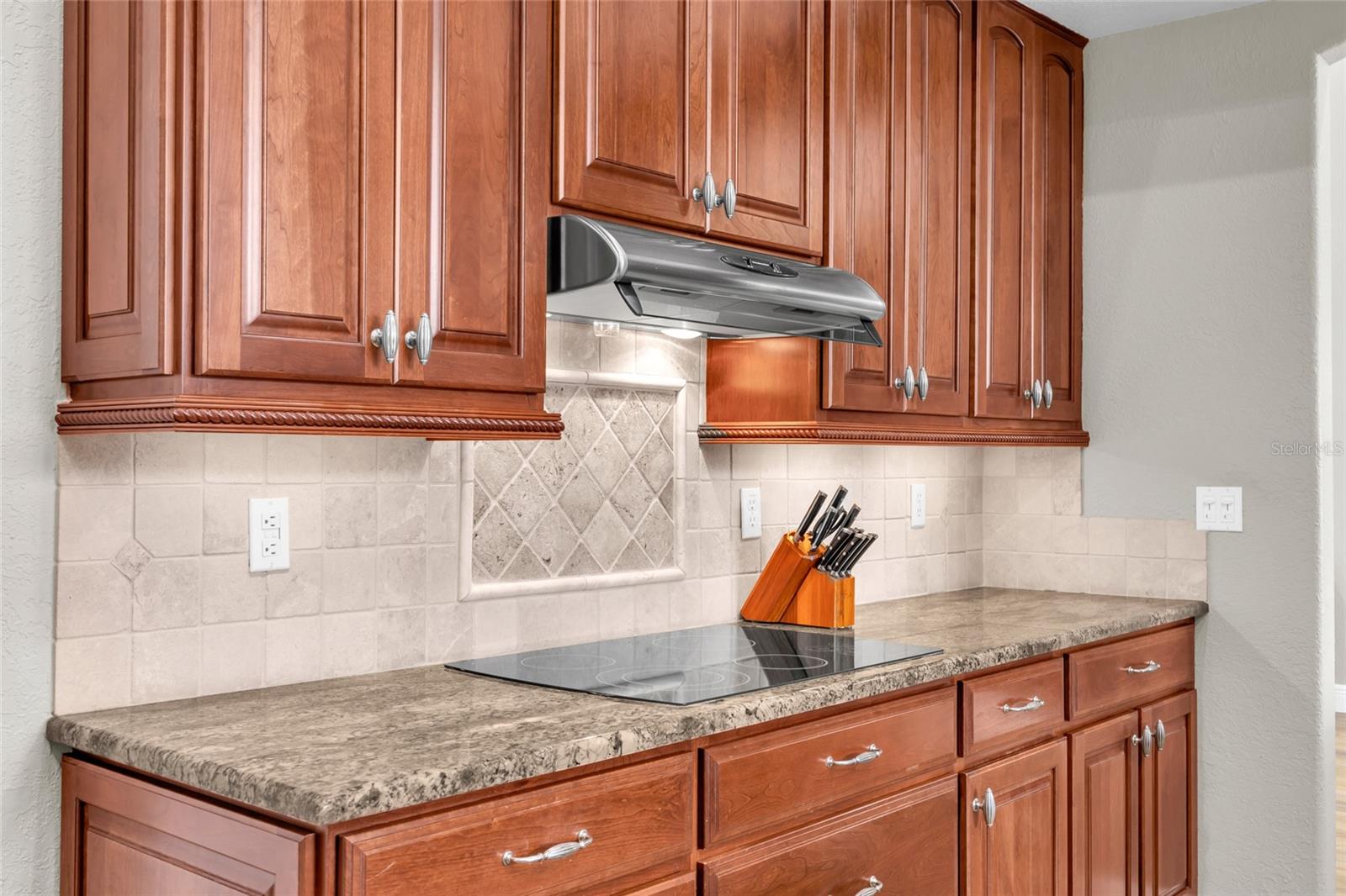 BAY HILL COVE - Residential