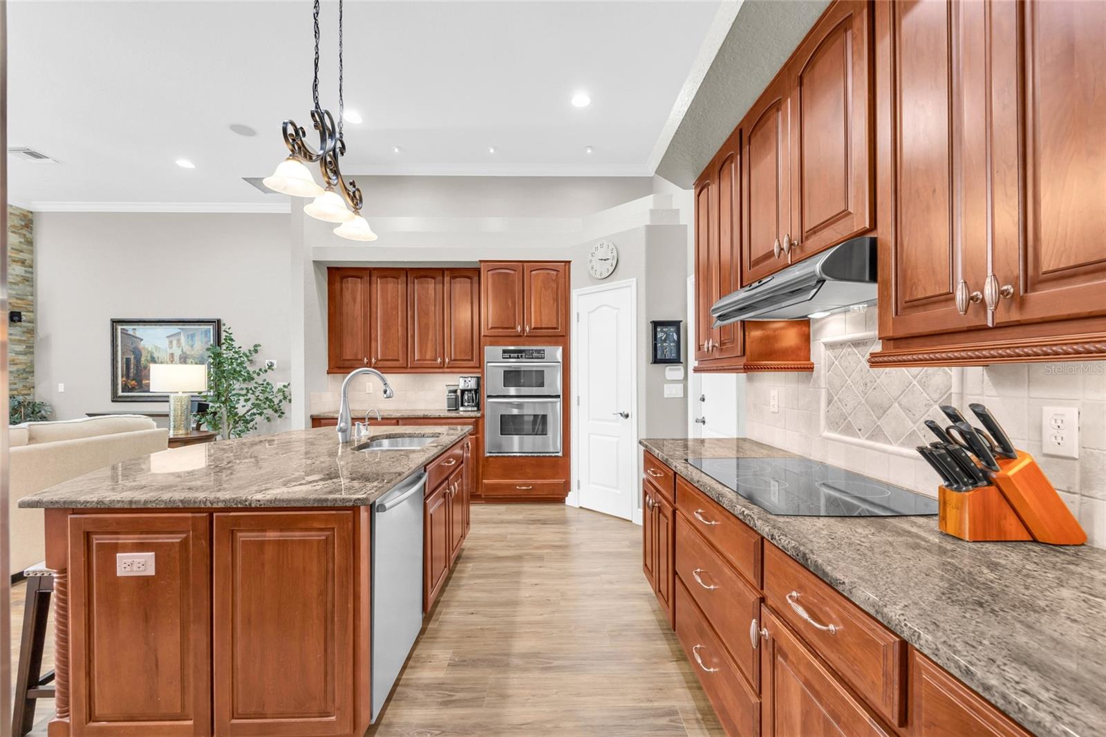 BAY HILL COVE - Residential