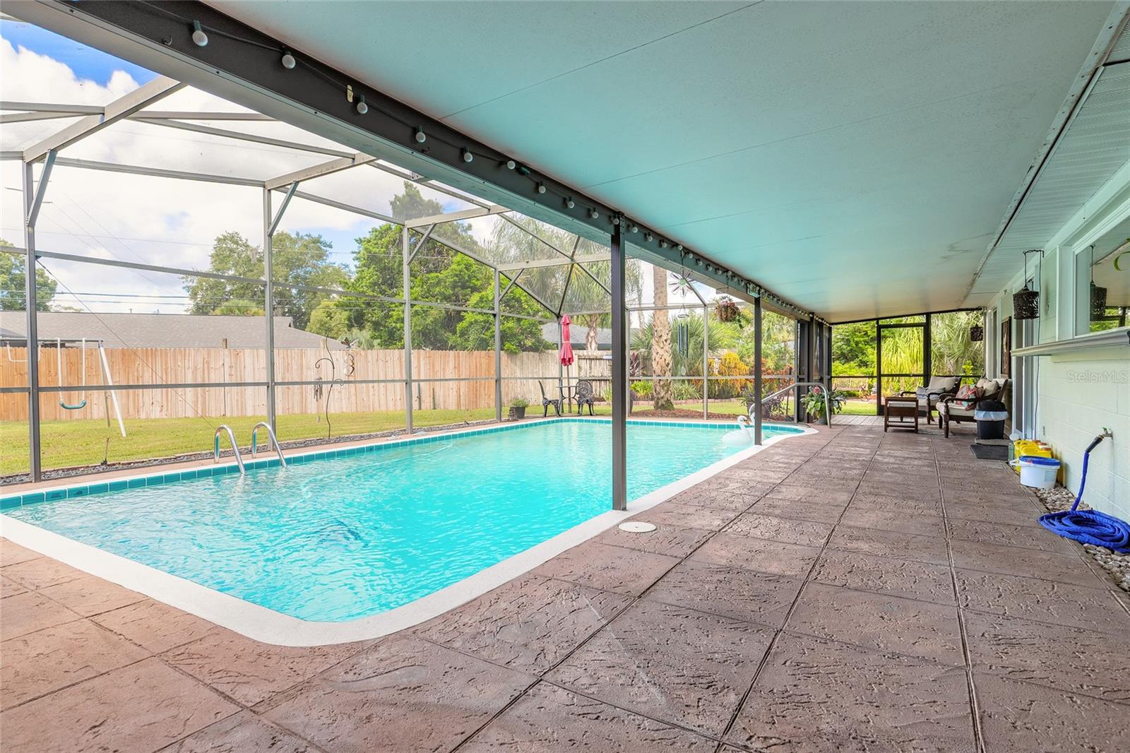 UNDEROAKS - Residential