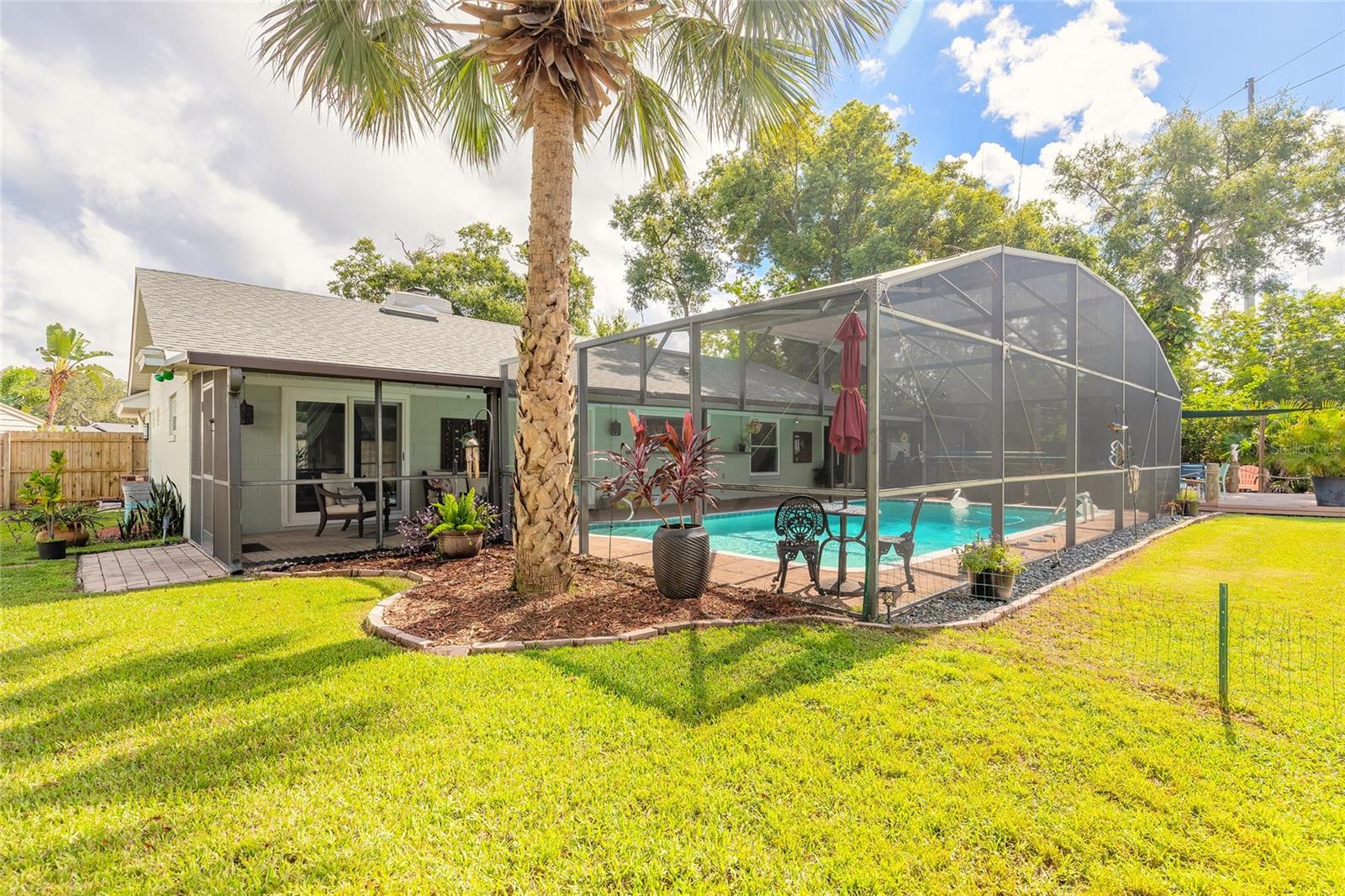 UNDEROAKS - Residential