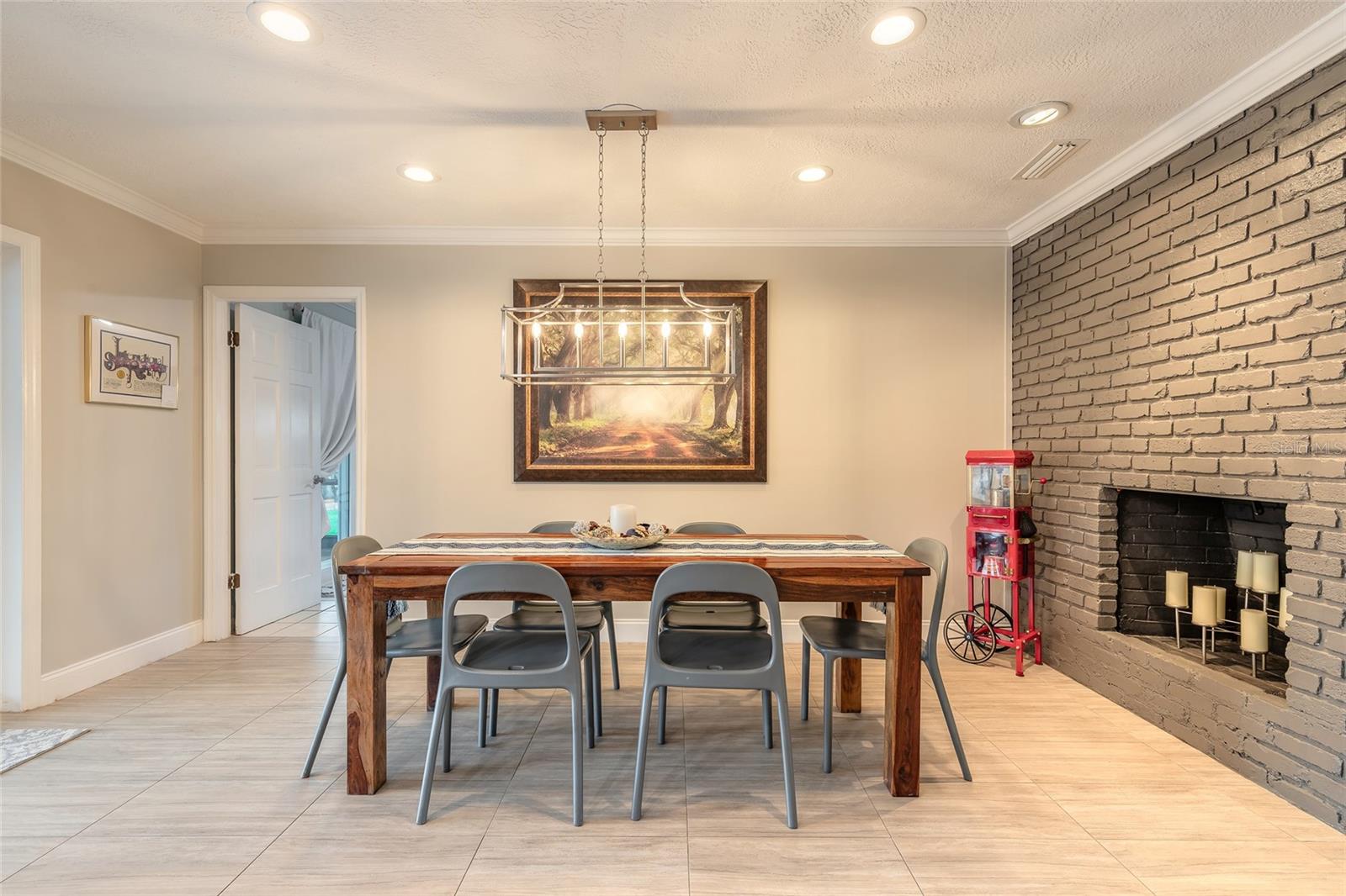 UNDEROAKS - Residential