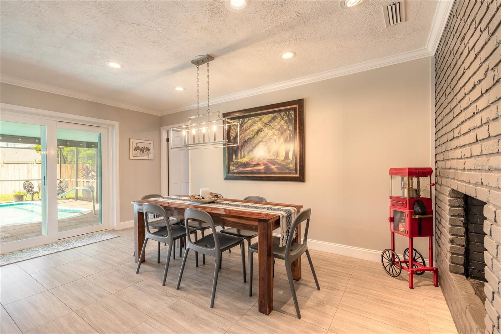 UNDEROAKS - Residential