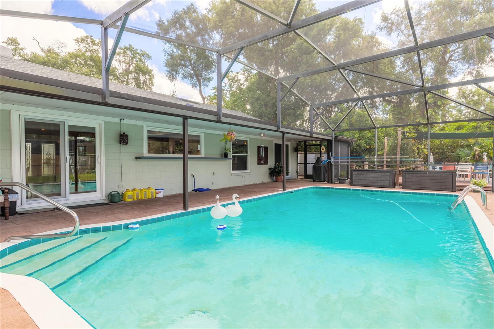 UNDEROAKS - Residential
