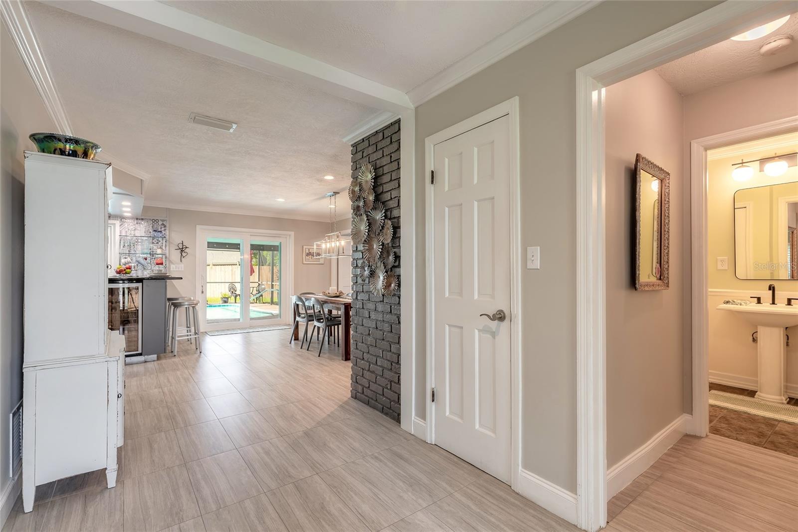 UNDEROAKS - Residential