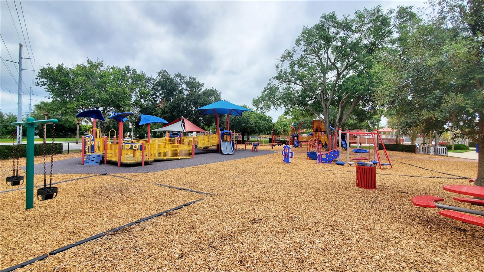 UNDEROAKS - Residential