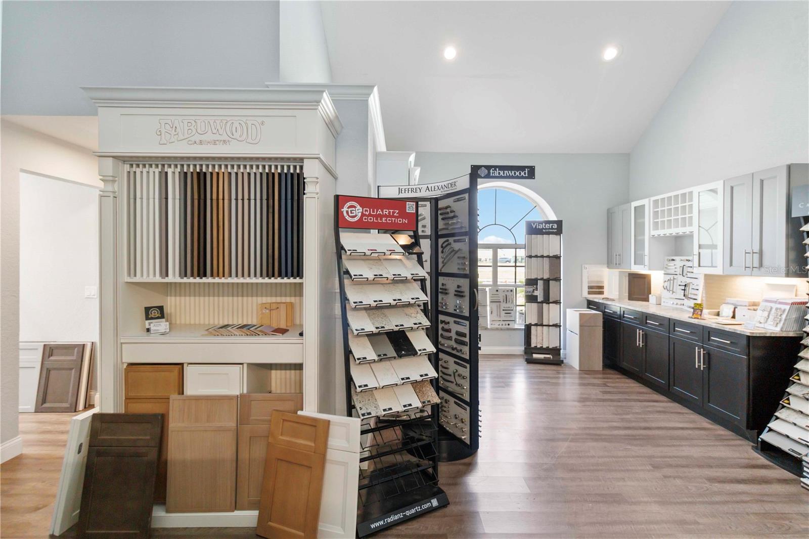 PORT CHARLOTTE SUB 03 - Commercial Sale