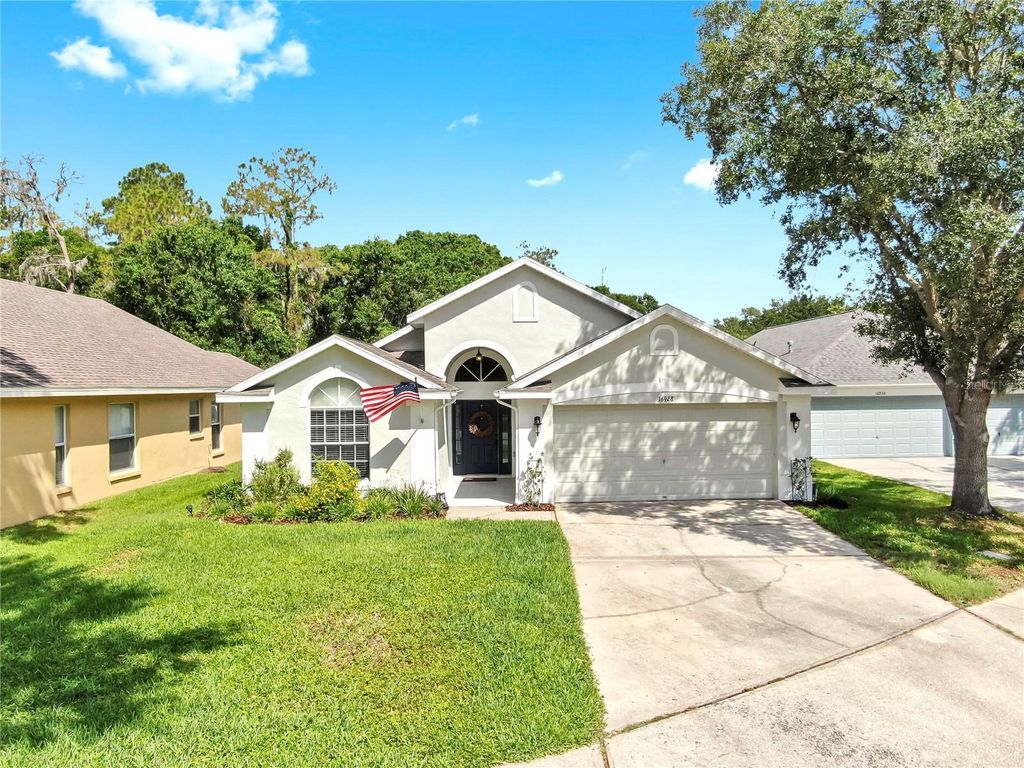 Photo of 16928 Hawkridge Road, Lithia, FL 33547 (MLS # TB8391044)