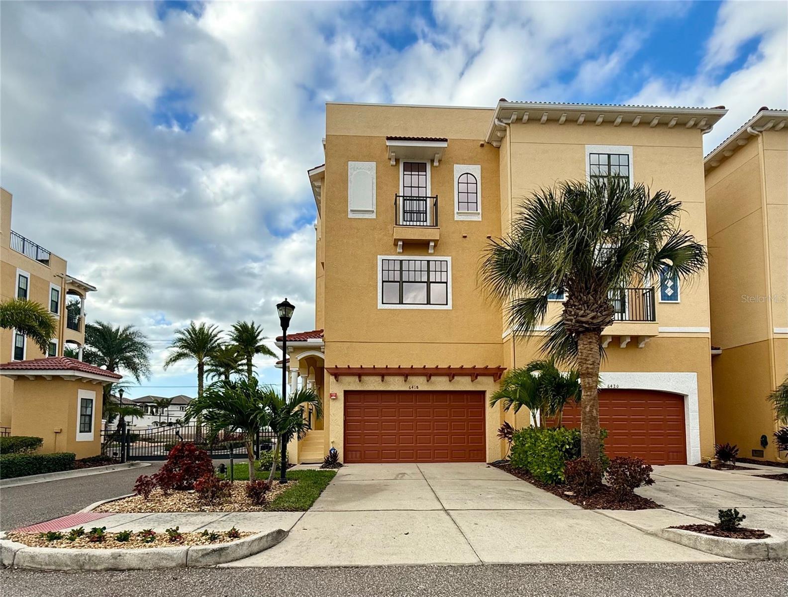 BRISA DEL MAR TOWNHOMES - Residential