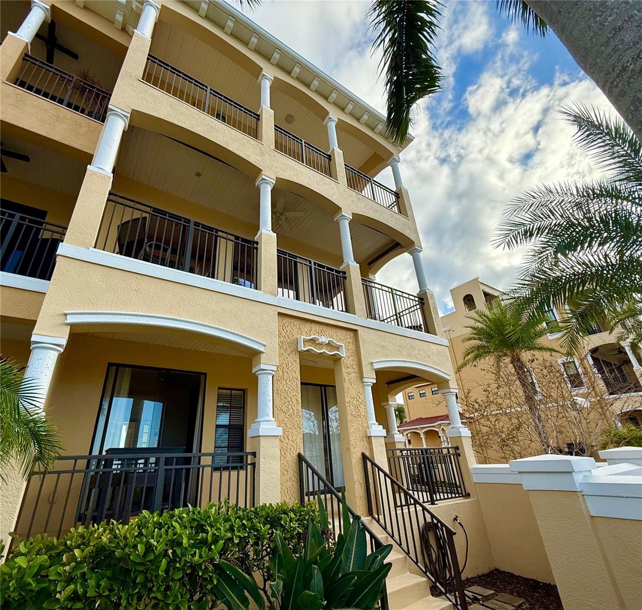 6418 MAYRA SHORES LANE