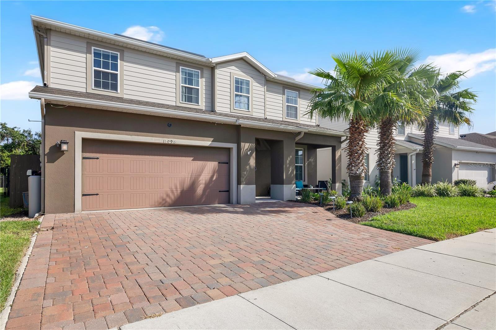 17096 GOLDCREST LOOP