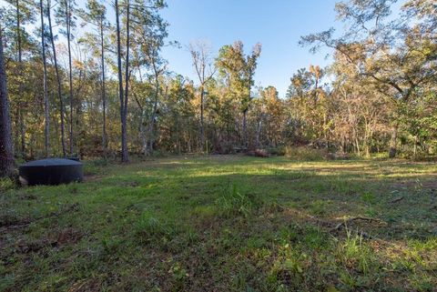 A home in BROOKSVILLE