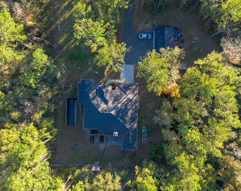 A home in BROOKSVILLE