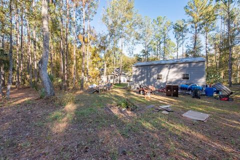 A home in BROOKSVILLE