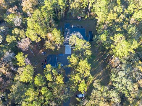 A home in BROOKSVILLE