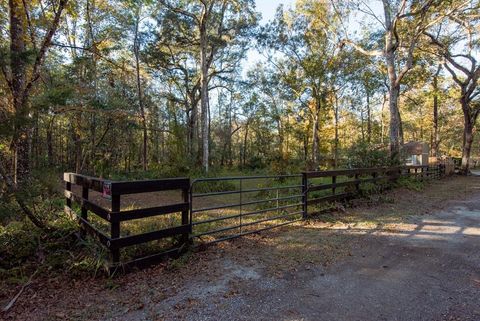 A home in BROOKSVILLE