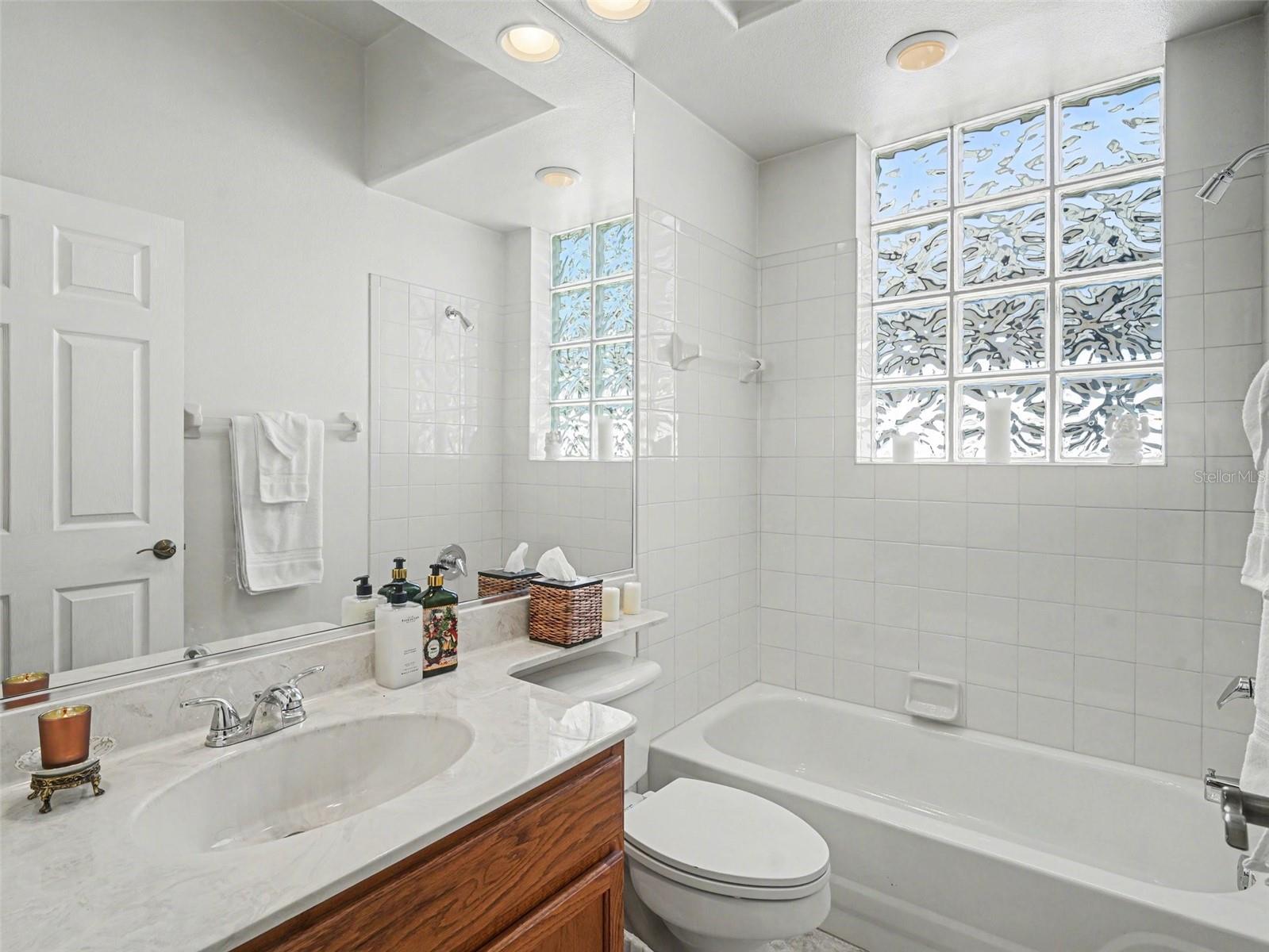 ARBOR LAKES B - Residential
