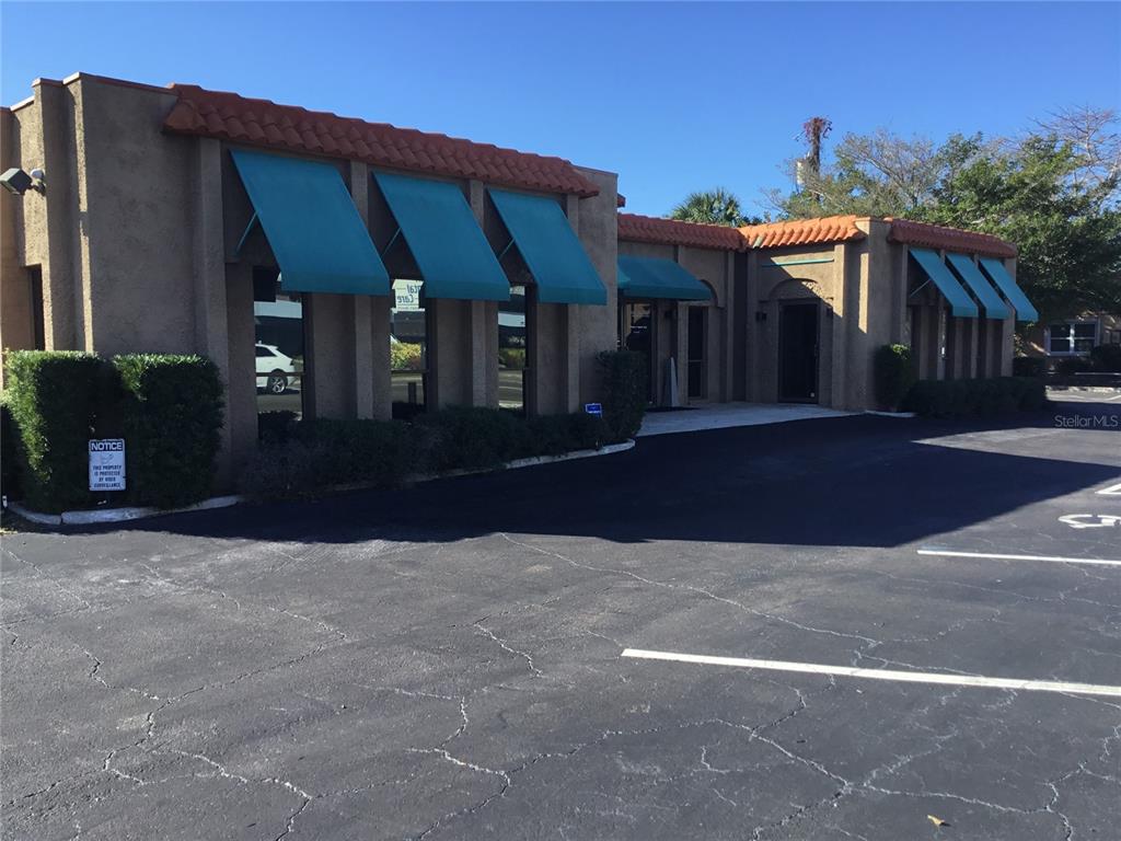 KENILWORTH - Commercial Sale