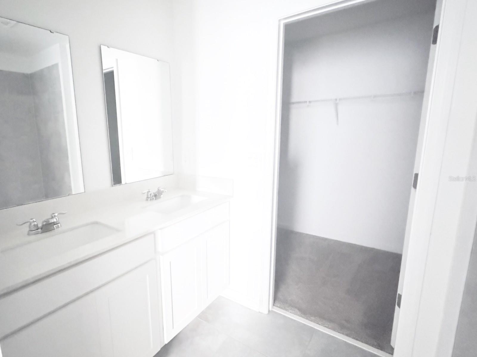 CASCADES PH IA & IB - Residential Lease