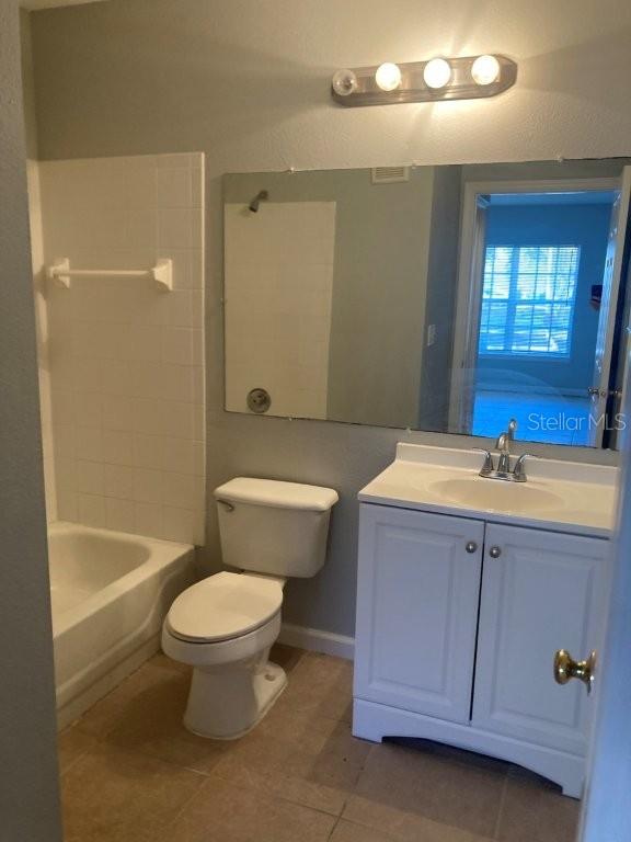 SUNERT LAKE - Residential