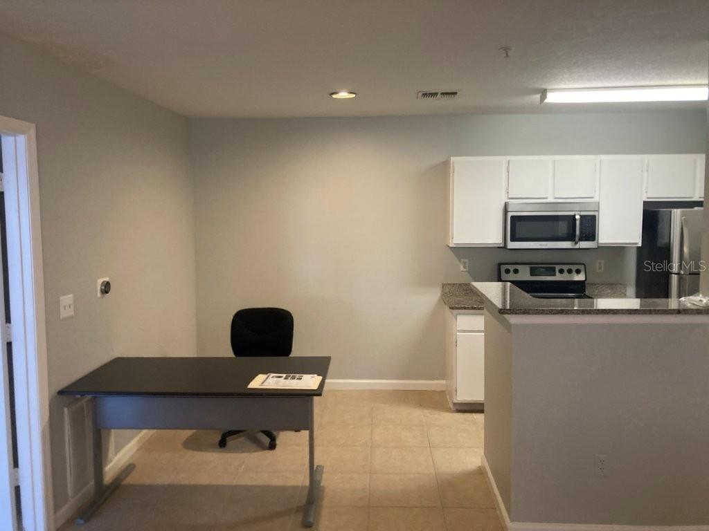 SUNERT LAKE - Residential