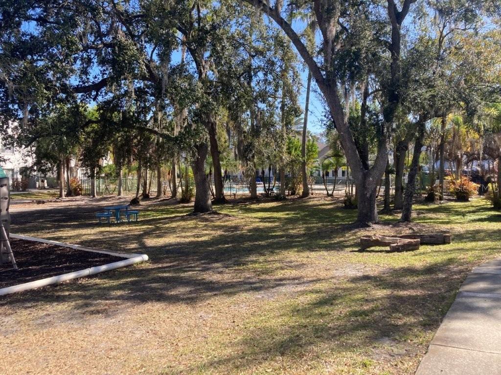 SUNERT LAKE - Residential