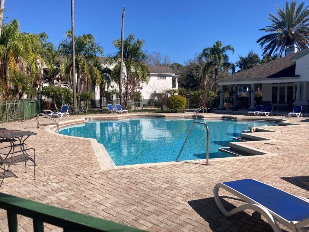 SUNERT LAKE - Residential