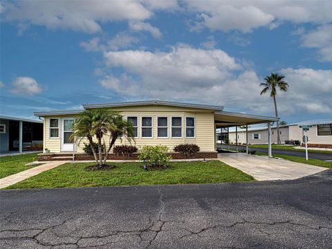 Photo of 140 N Fiji Circle, Englewood, FL 34223 (MLS # D6142912)