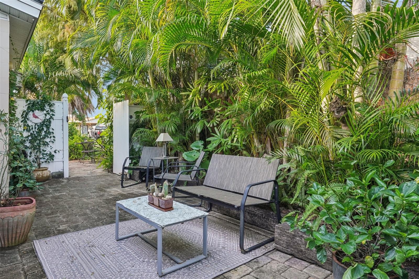 COLONIAL PARKS SUB - Residential