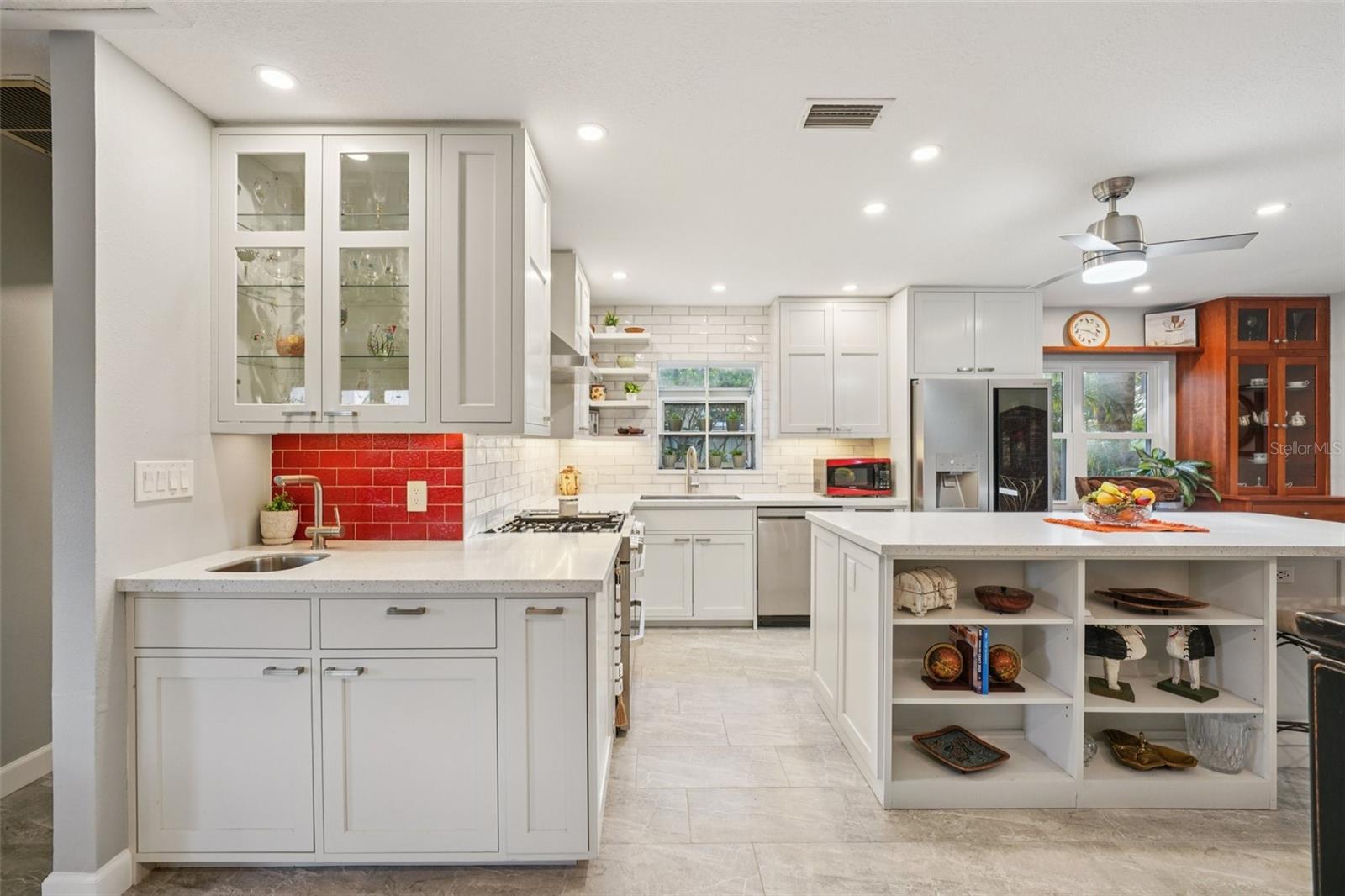 COLONIAL PARKS SUB - Residential