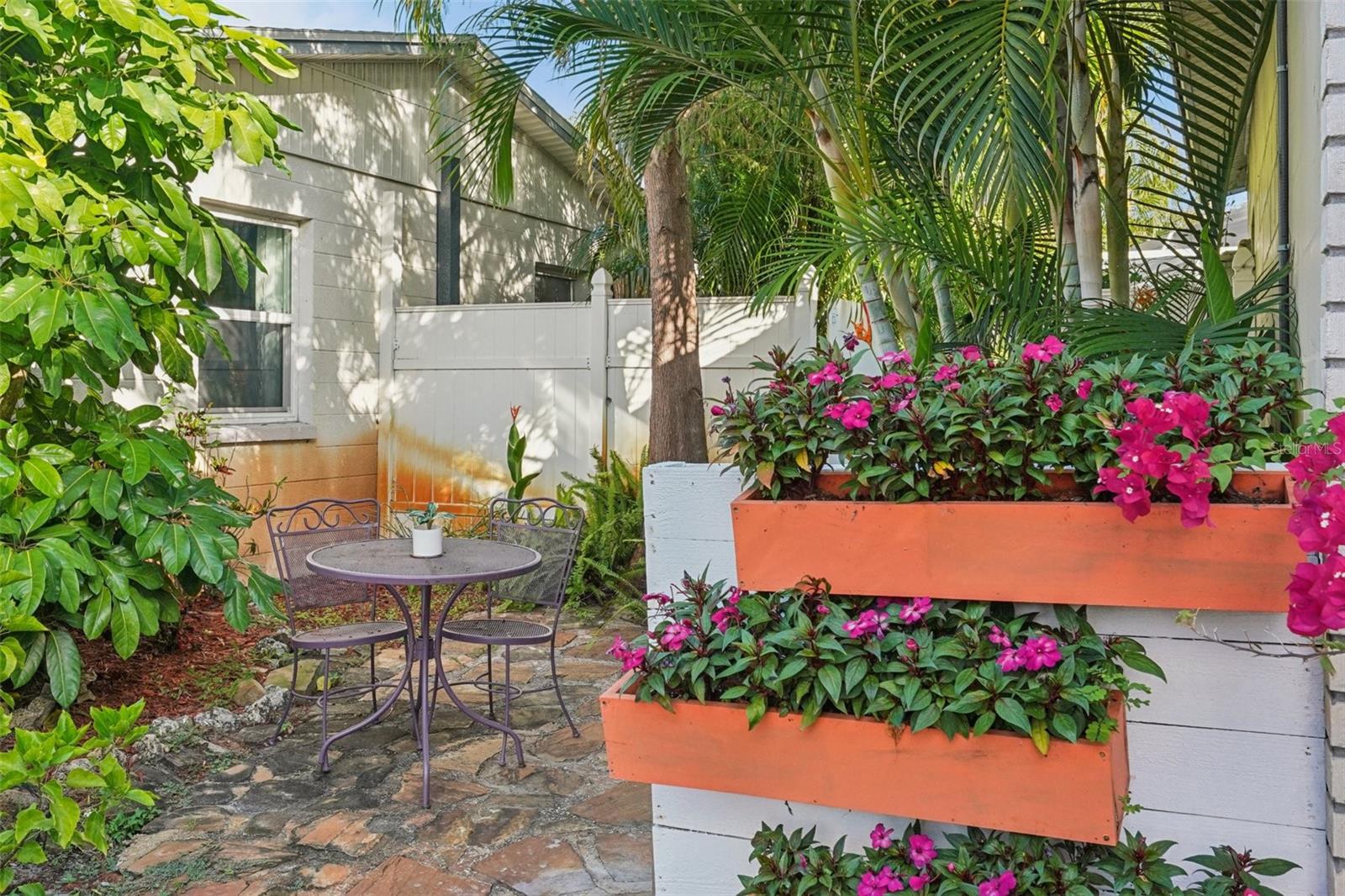 COLONIAL PARKS SUB - Residential