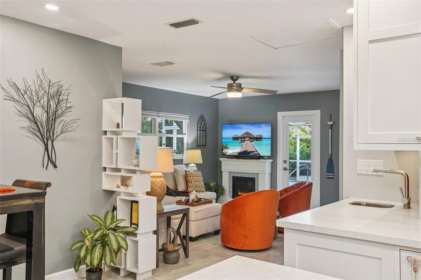 COLONIAL PARKS SUB - Residential