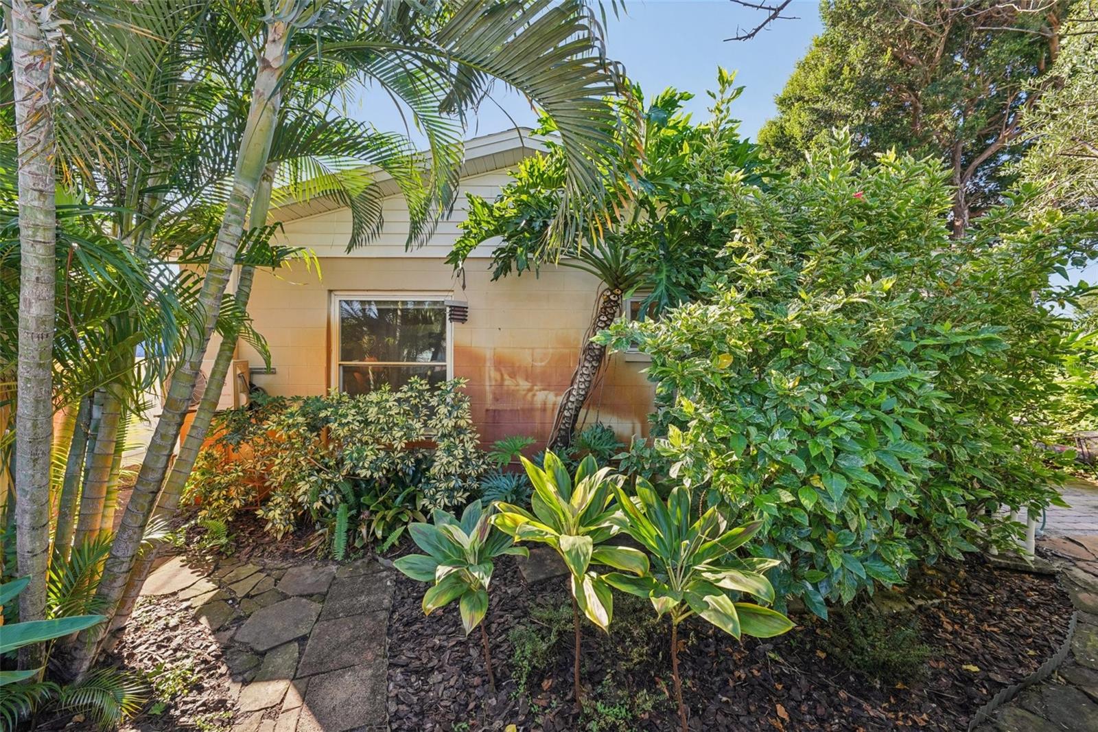 COLONIAL PARKS SUB - Residential