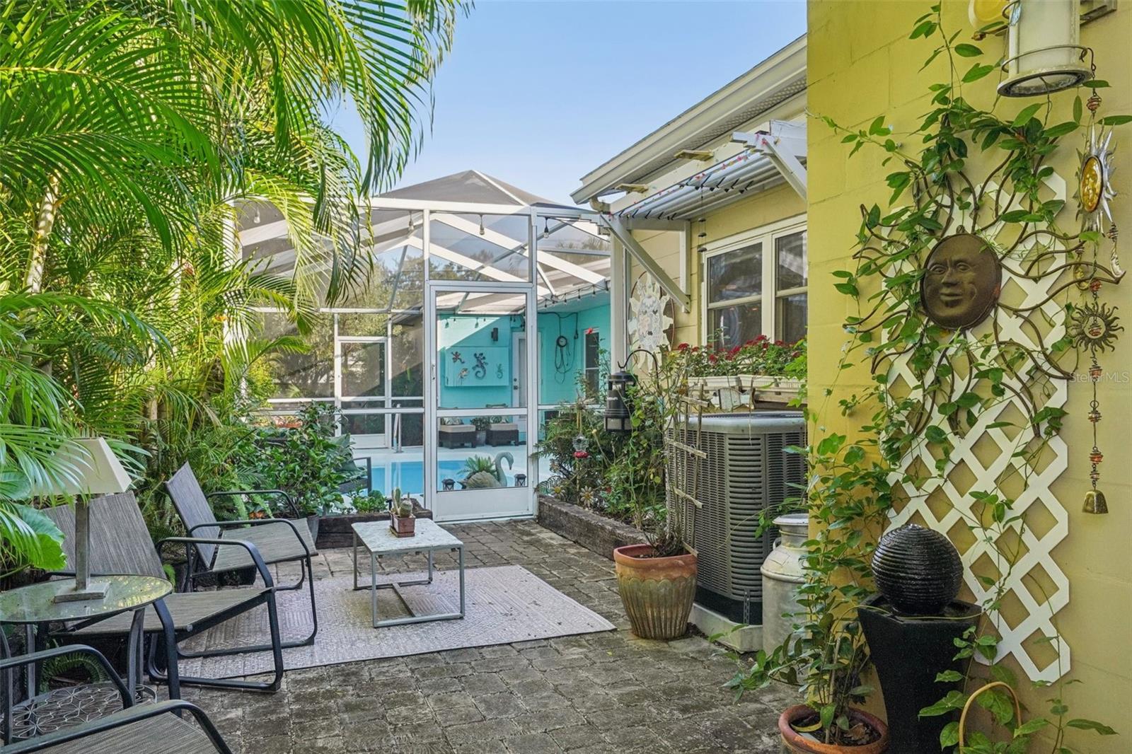 COLONIAL PARKS SUB - Residential