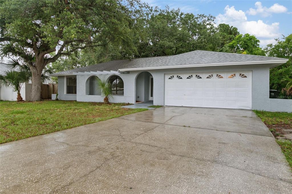 Photo of 6731 Islander Lane, Tampa, FL 33615 (MLS # T3532620)