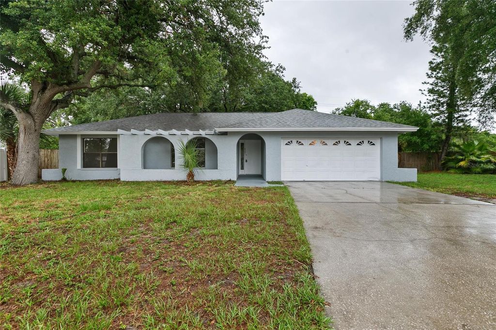 Photo of 6731 Islander Lane, Tampa, FL 33615 (MLS # T3532620)