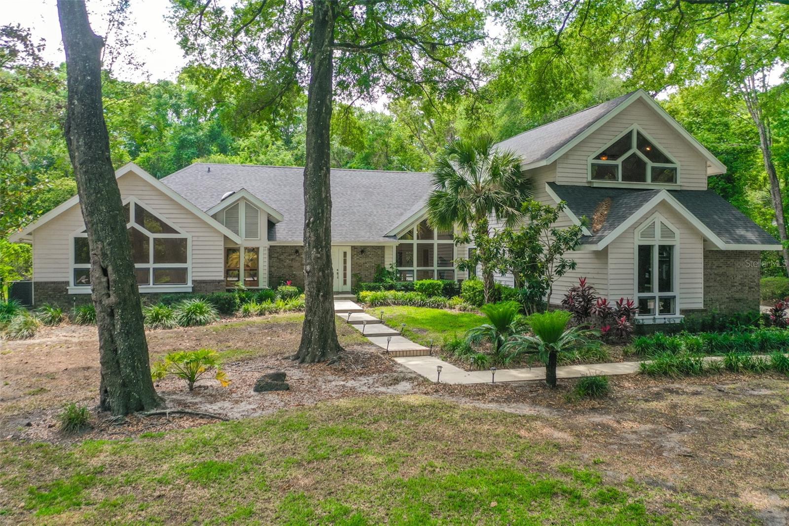 530 ESTATES PLACE