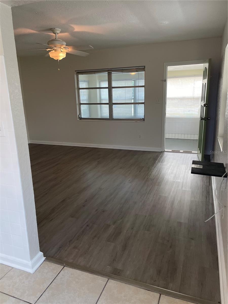 SUN RAY HOMES - Residential