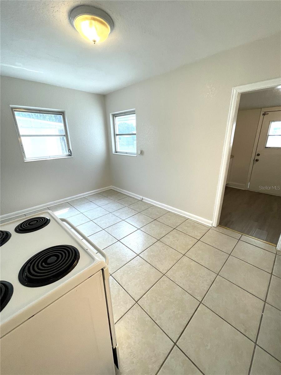 SUN RAY HOMES - Residential