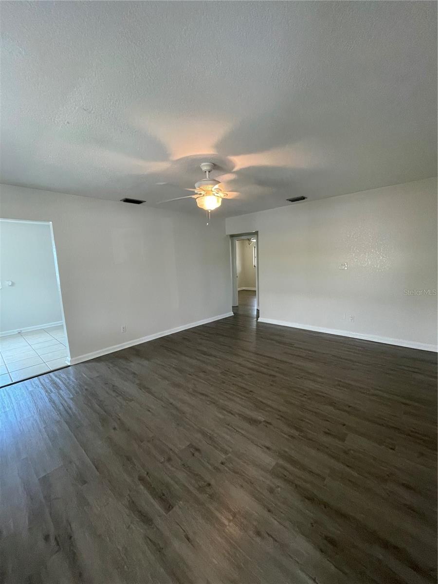 SUN RAY HOMES - Residential