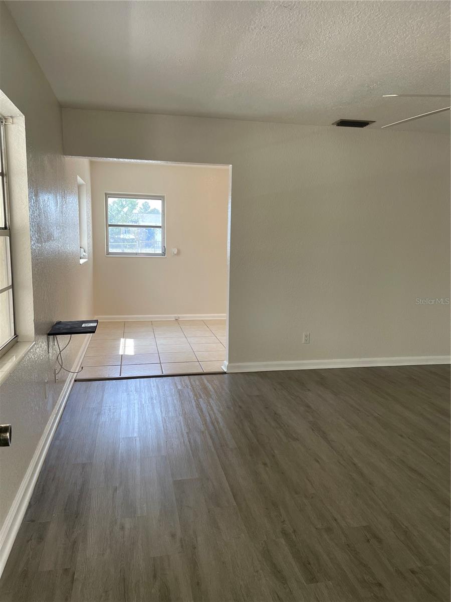 SUN RAY HOMES - Residential