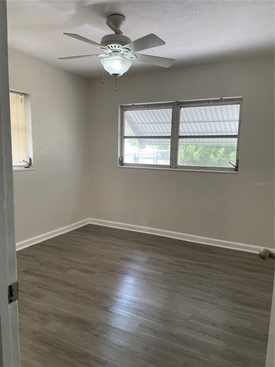 SUN RAY HOMES - Residential