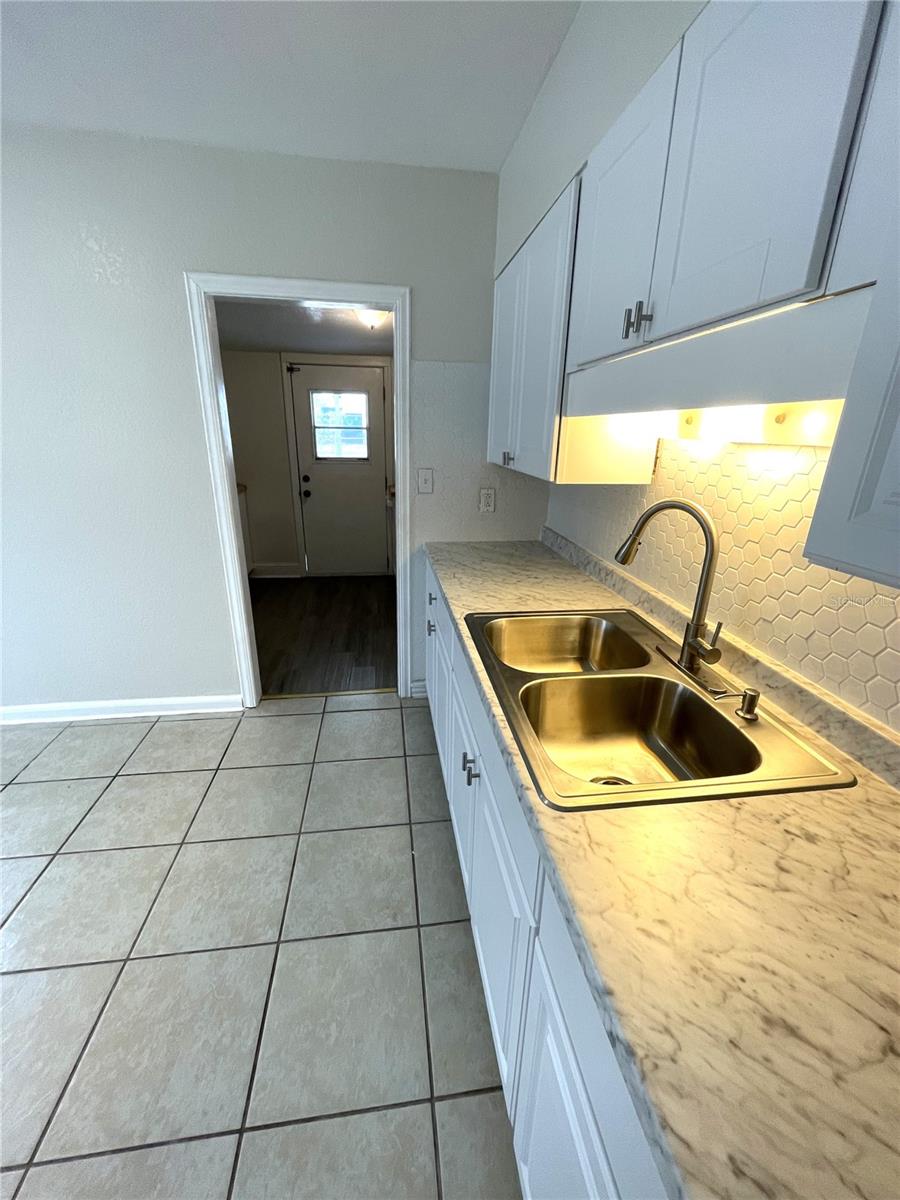 SUN RAY HOMES - Residential