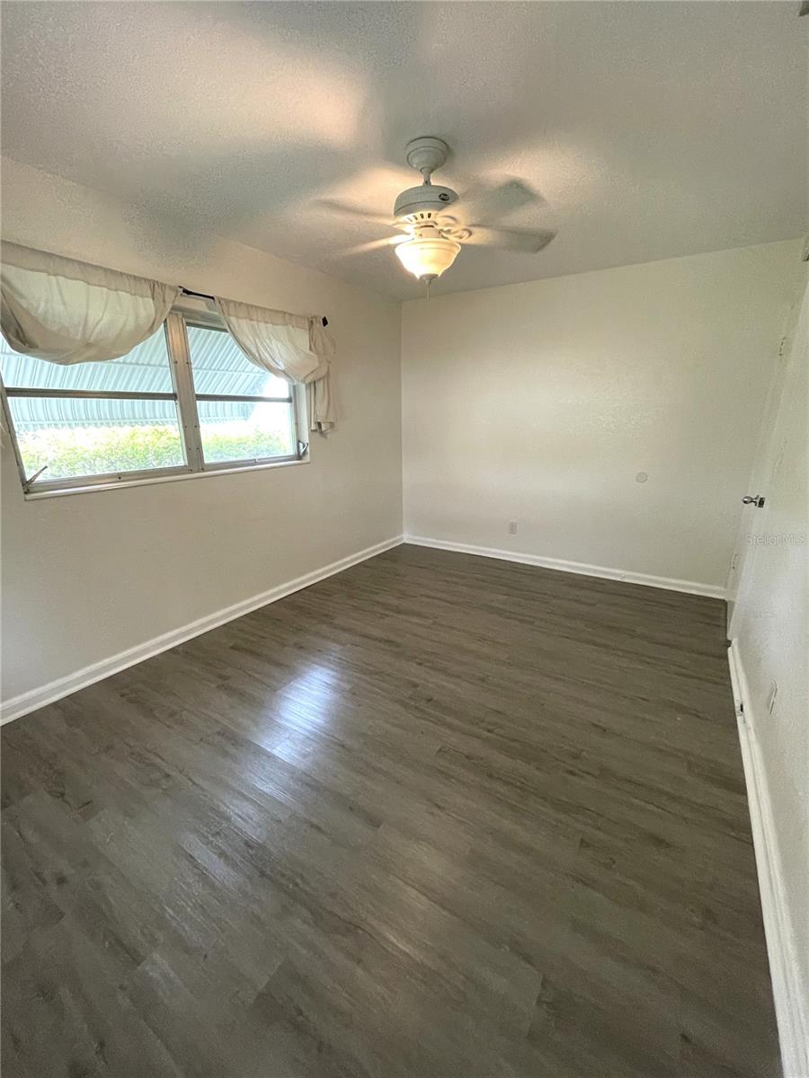 SUN RAY HOMES - Residential
