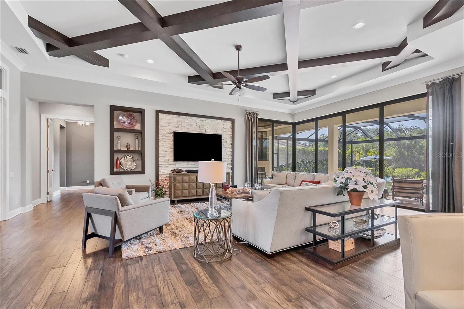 COUNTRY CLUB EAST AT LAKEWD RNCH UU2 - Residential