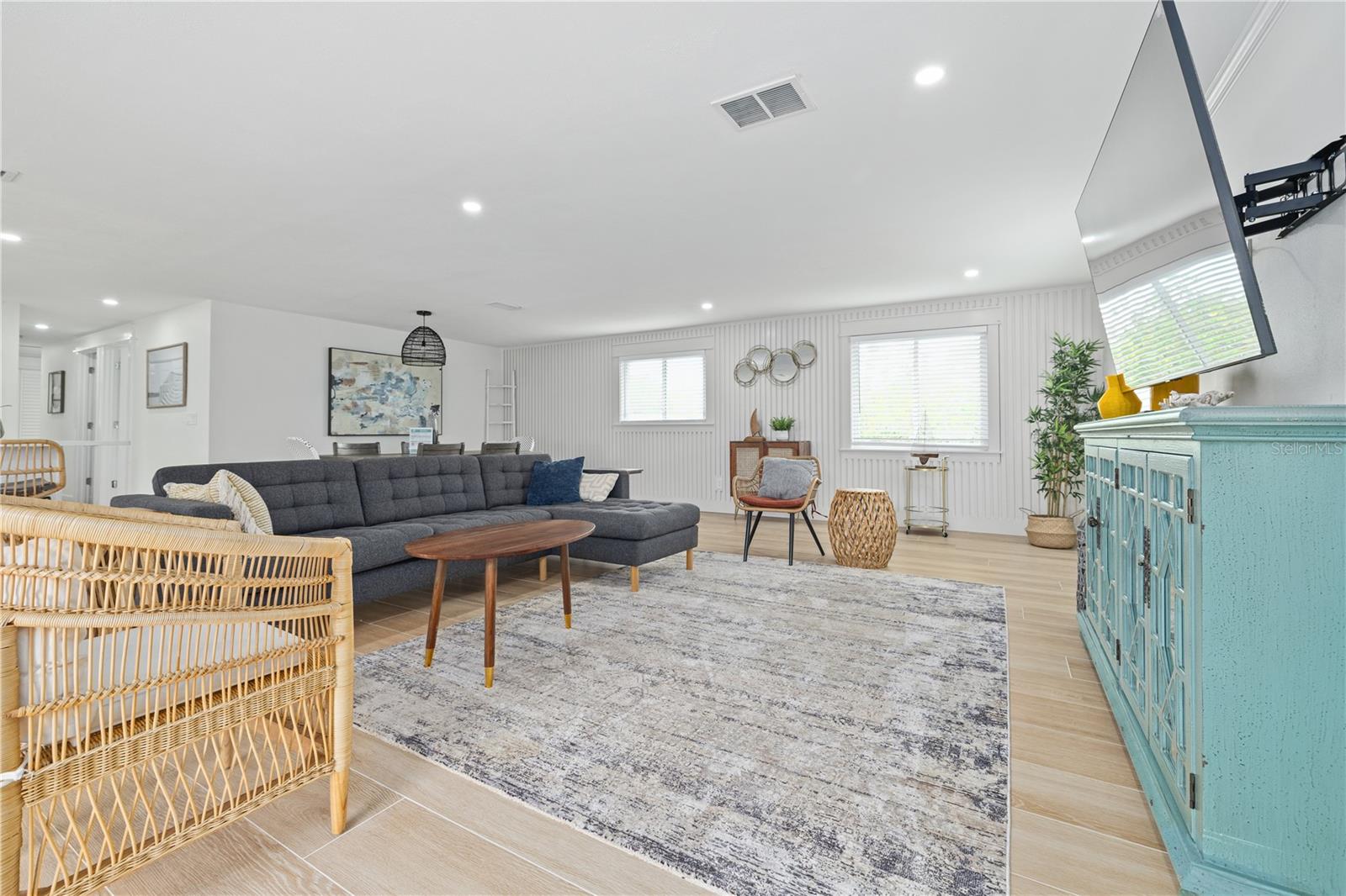 LUANA ISLES - Residential