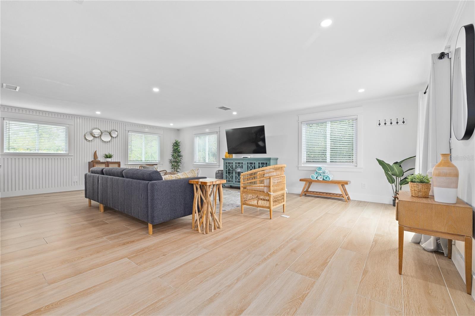 LUANA ISLES - Residential