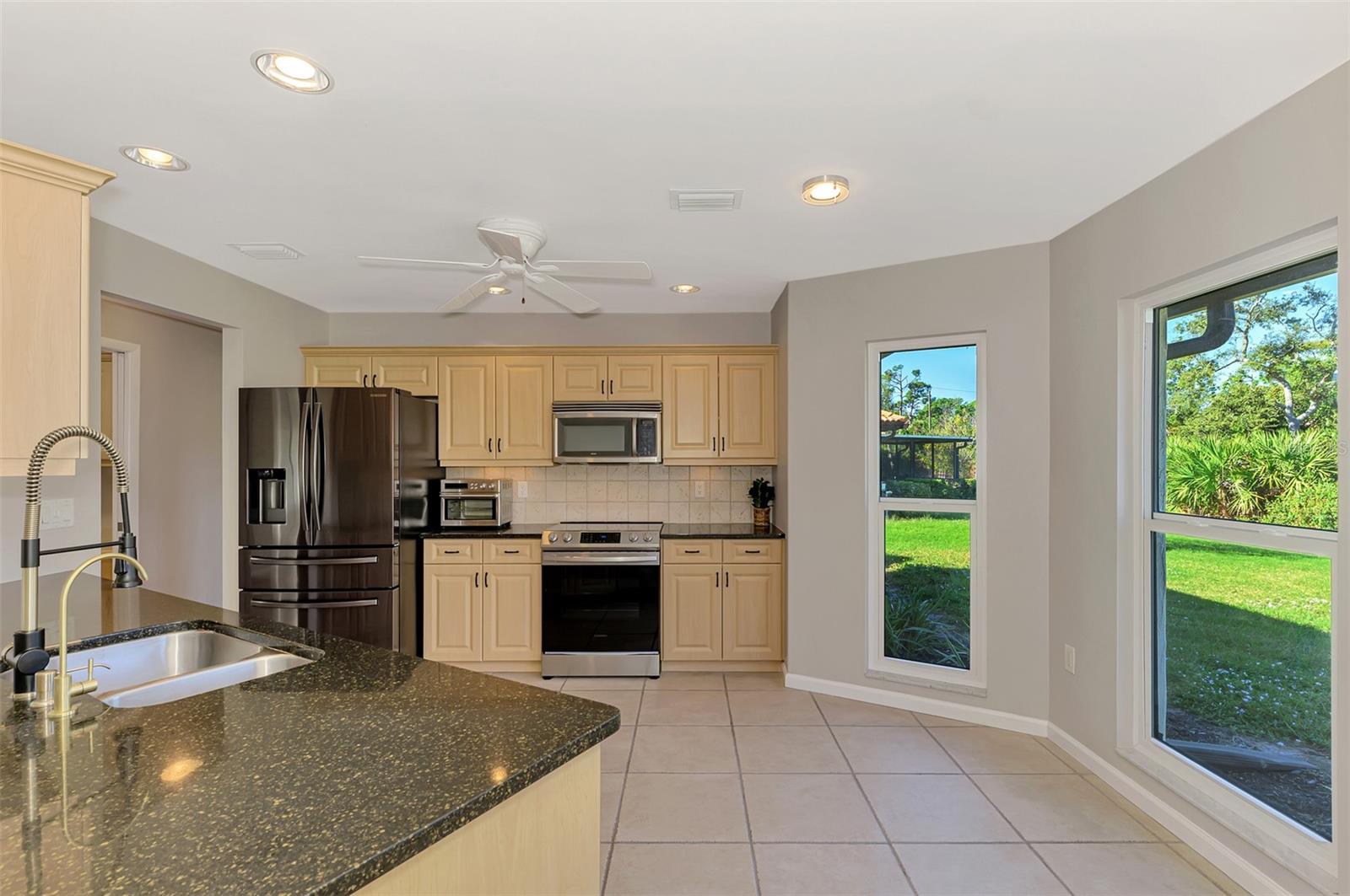 LAUREL HOLLOW - Residential