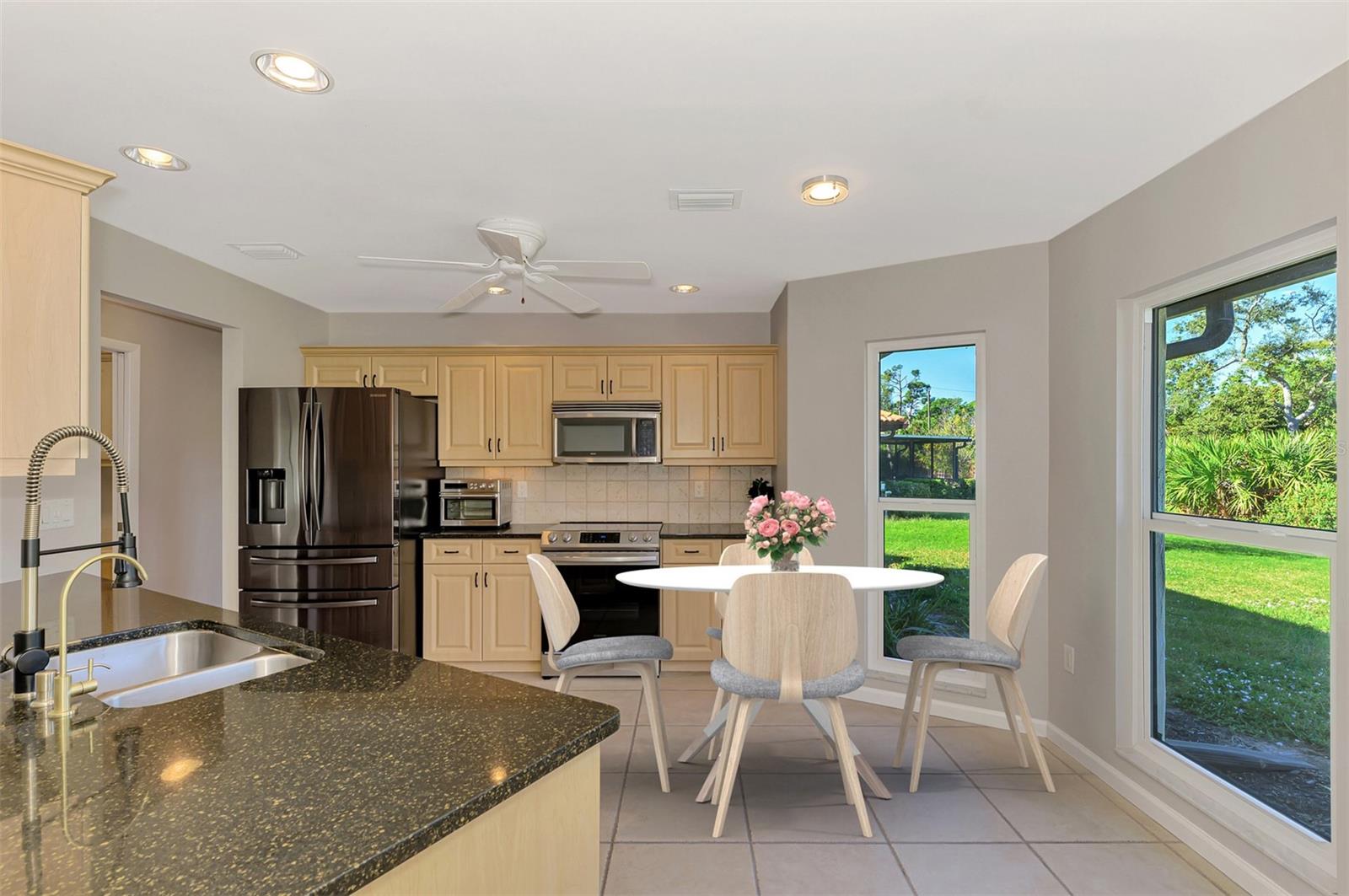 LAUREL HOLLOW - Residential