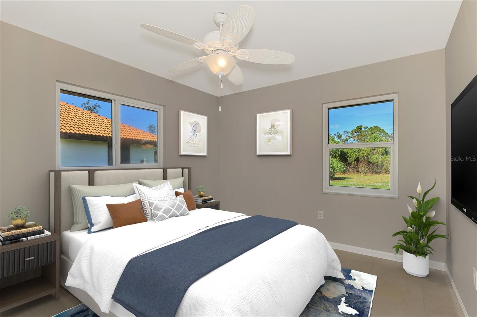 LAUREL HOLLOW - Residential