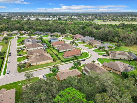 A home in PALMETTO